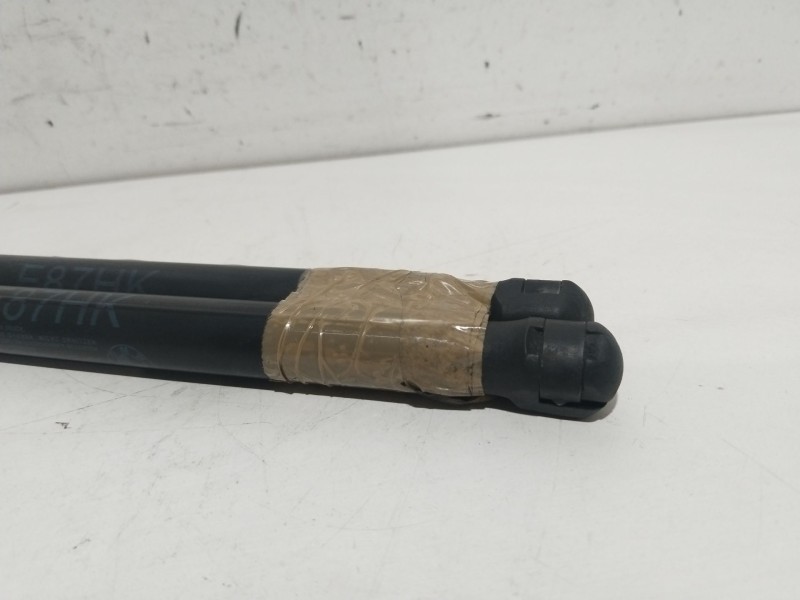 Recambio de amortiguadores maletero / porton para bmw 1 (e87) 120 d referencia OEM IAM 51247060622  