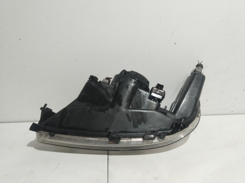 Recambio de faro derecho para ford escort berl./turn./cab./express escort turnier referencia OEM IAM 96AG13W03QDD  
