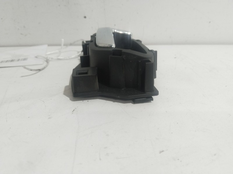 Recambio de maneta interior trasera izquierda para peugeot 407 st confort pack referencia OEM IAM 100187386  