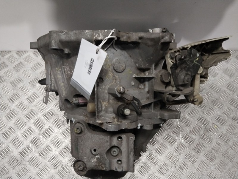 Recambio de caja cambios para citroën c3 1.4 hdi 16v sx referencia OEM IAM 20DM25  