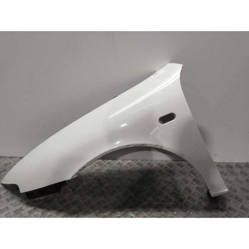 Recambio de aleta delantera izquierda para seat leon (1m1) 1.6 16 v referencia OEM IAM 1M0821021  BLANCO