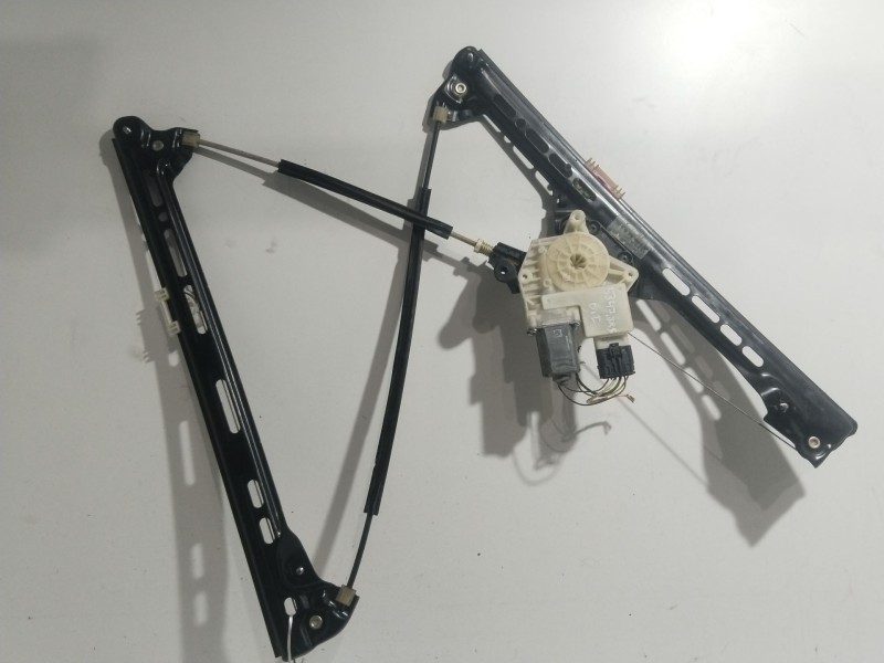 Recambio de elevalunas delantero izquierdo para citroën c4 picasso attraction referencia OEM IAM 9675924780  