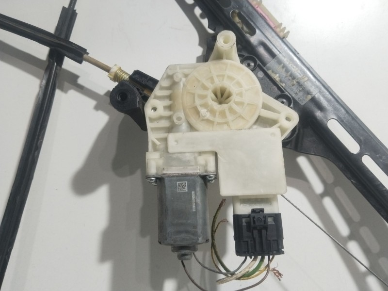 Recambio de elevalunas delantero izquierdo para citroën c4 picasso attraction referencia OEM IAM 9675924780  