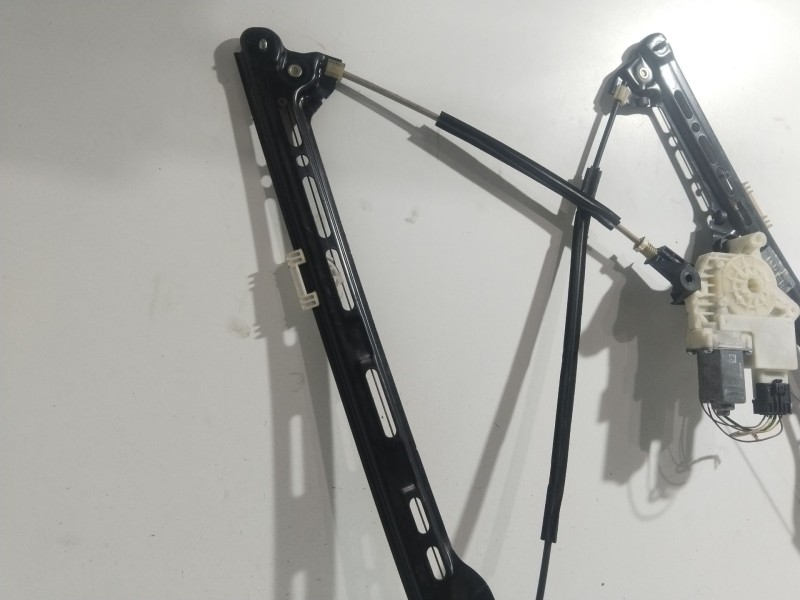 Recambio de elevalunas delantero izquierdo para citroën c4 picasso attraction referencia OEM IAM 9675924780  