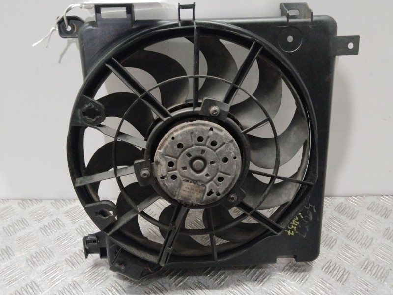 Recambio de electroventilador para opel astra h (a04) 1.9 cdti (l48) referencia OEM IAM 24467444  0130303304