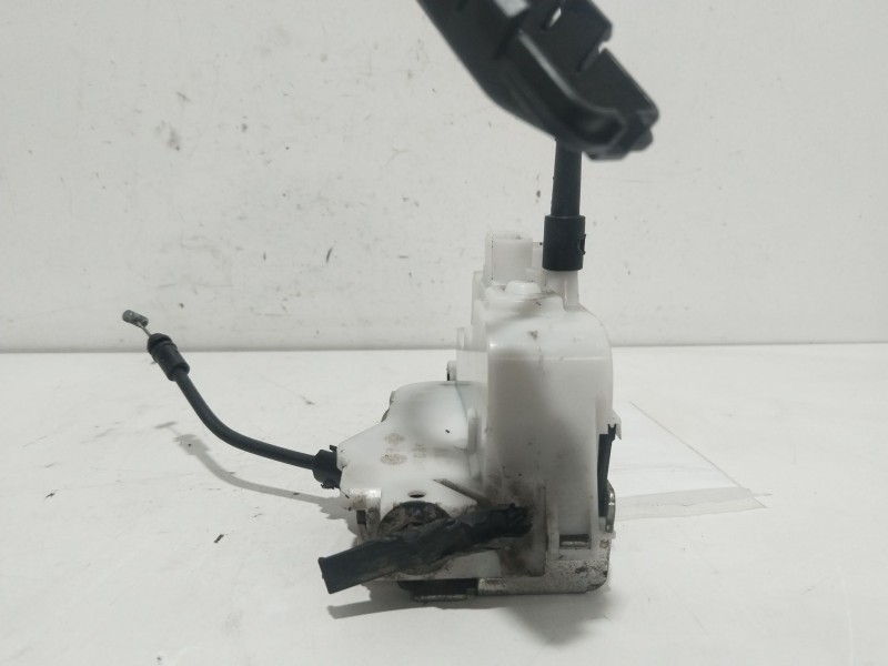 Recambio de cerradura puerta delantera derecha para renault scenic ii grand confort dynamique referencia OEM IAM 119121  