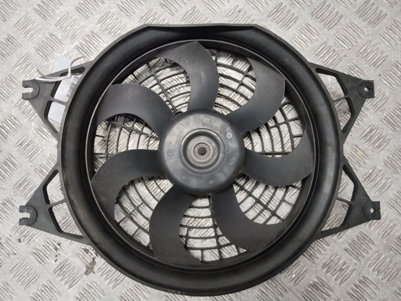 Recambio de electroventilador para kia sorento i (jc) 2.5 crdi referencia OEM IAM 977303EXXX  