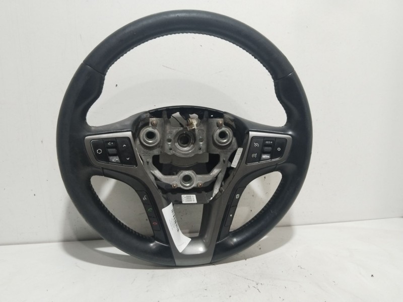 Recambio de volante para hyundai i40 cab bluedrive referencia OEM IAM 561133Z000  