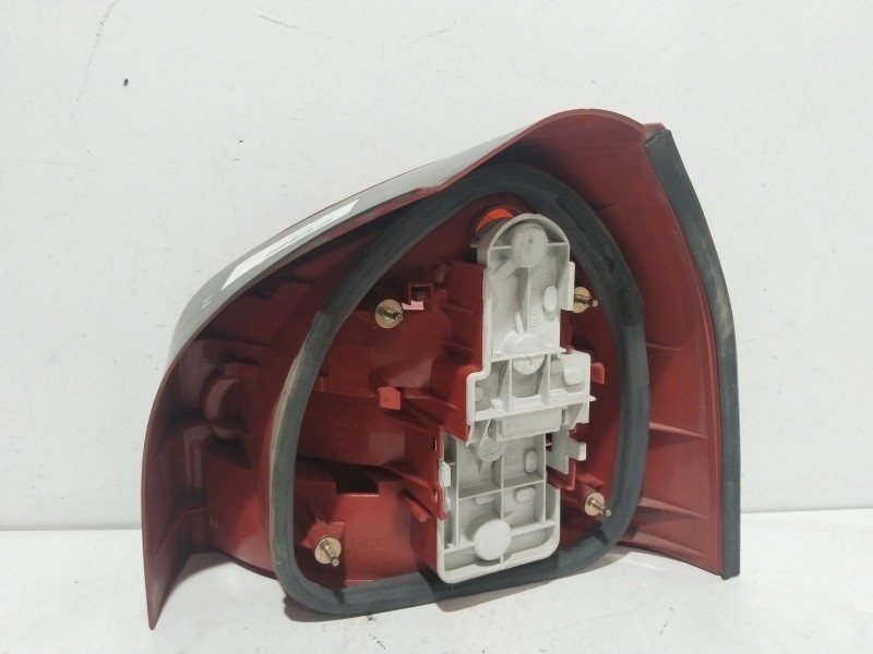 Recambio de piloto trasero izquierdo para audi a3 (8l1) 1.8 referencia OEM IAM 8L0945095A  