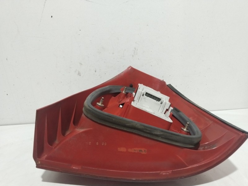 Recambio de piloto trasero izquierdo para audi a3 (8l1) 1.8 referencia OEM IAM 8L0945095A  