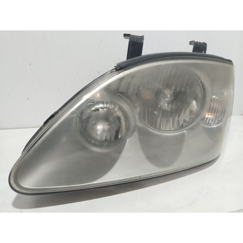 Recambio de faro izquierdo para ssangyong rodius i 2.7 xdi referencia OEM IAM 8310121201  