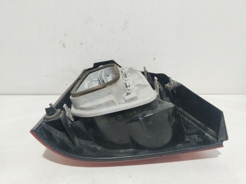 Recambio de piloto trasero derecho para volkswagen polo iv (9n_, 9a_) 1.4 tdi referencia OEM IAM 6Q6945096G  