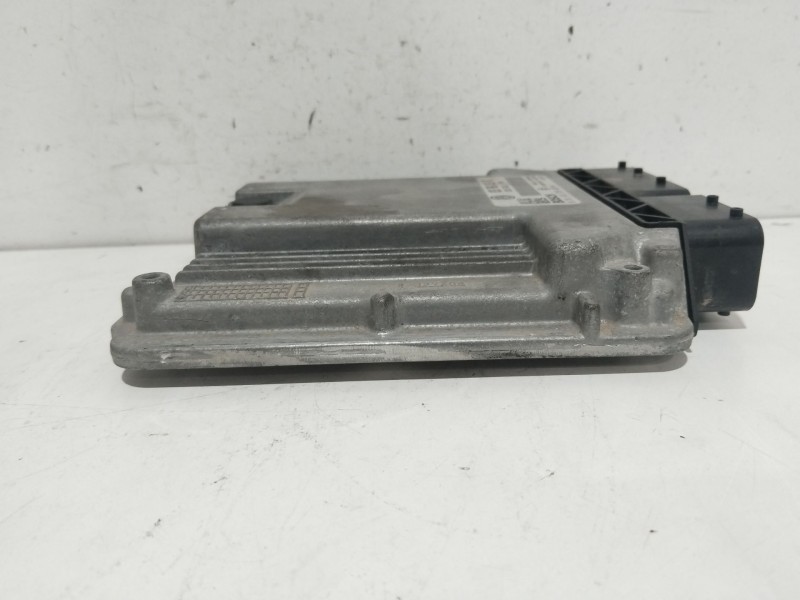 Recambio de centralita motor uce para seat altea (5p1) reference referencia OEM IAM 0281012289 03G906016HC  Recambio de centralita motor uce para seat altea (5p1) reference referencia OEM IAM 0281012289 03G906016HC