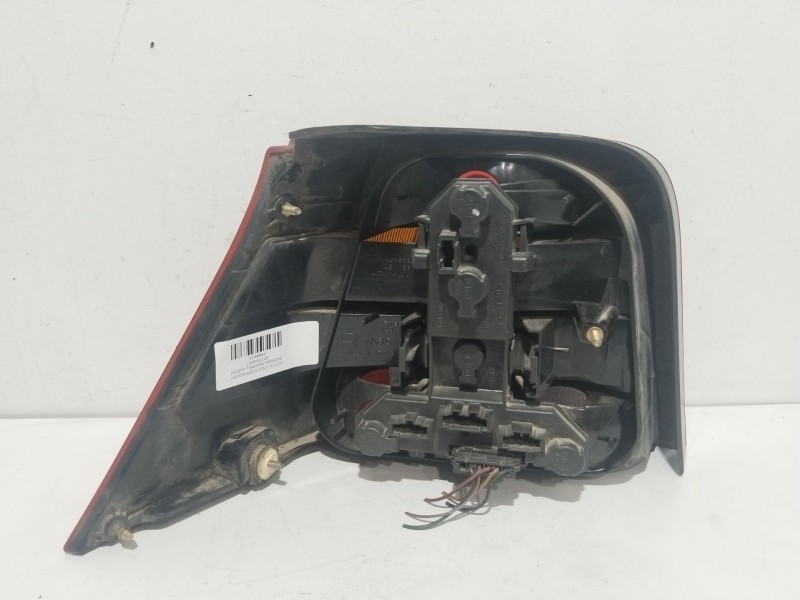 Recambio de piloto trasero derecho para volkswagen golf iv (1j1) 1.9 sdi referencia OEM IAM 1J6945112S  