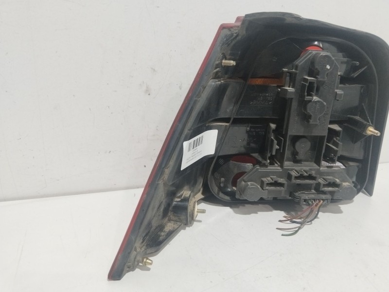 Recambio de piloto trasero derecho para volkswagen golf iv (1j1) 1.9 sdi referencia OEM IAM 1J6945112S  