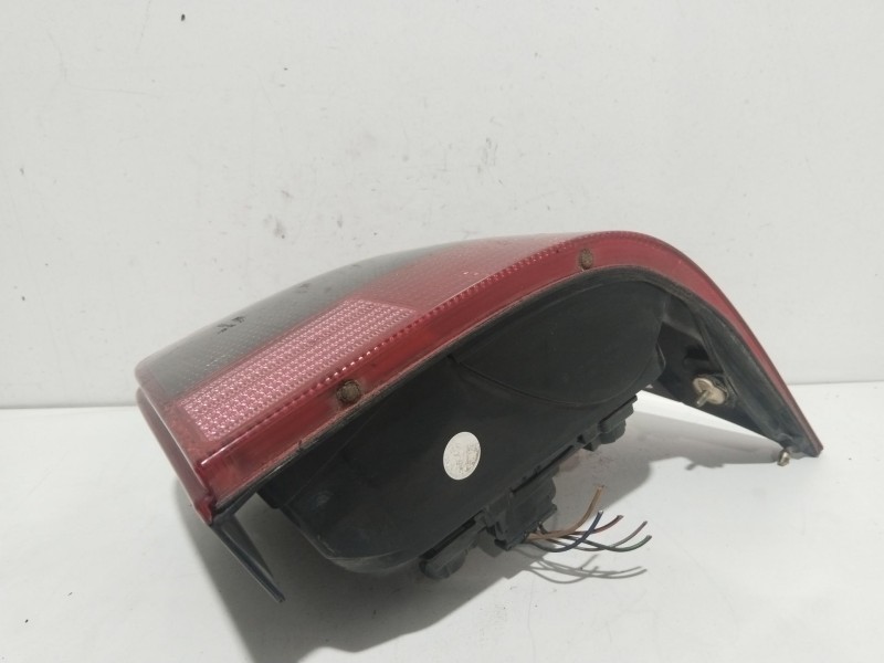 Recambio de piloto trasero derecho para volkswagen golf iv (1j1) 1.9 sdi referencia OEM IAM 1J6945112S  