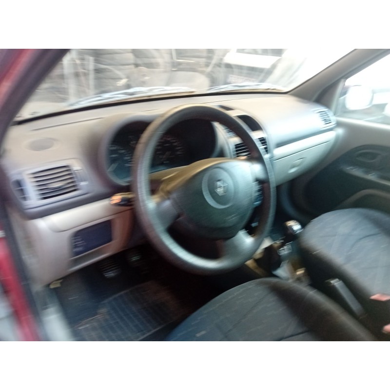 RENAULT CLIO II (BB_, CB_) - imagen 2