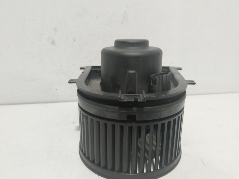 Recambio de motor calefaccion para seat leon (1m1) 1.6 16 v referencia OEM IAM 1J1819021C  