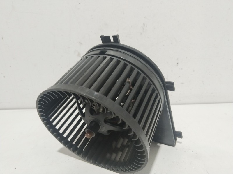 Recambio de motor calefaccion para seat leon (1m1) 1.6 16 v referencia OEM IAM 1J1819021C  