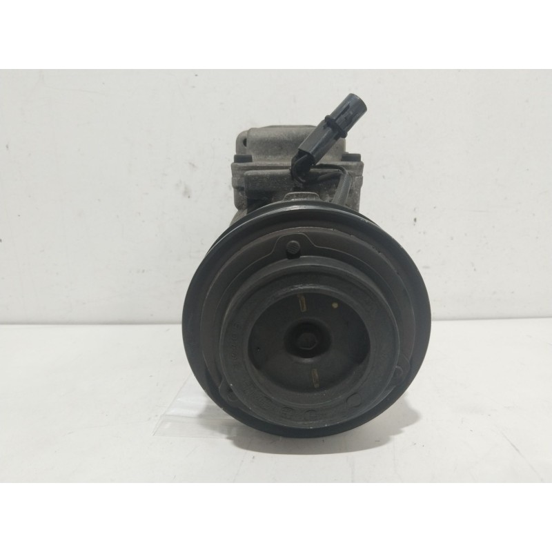 Recambio de compresor aire acondicionado para ssangyong rodius i 2.7 xdi referencia OEM IAM 180500390A  86E2820073