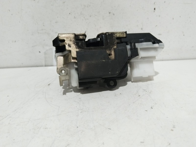 Recambio de cerradura puerta delantera izquierda para citroën c5 berlina exclusive referencia OEM IAM 9135J1  