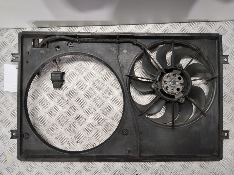 Recambio de electroventilador para seat leon (1m1) 1.6 16 v referencia OEM IAM 1J0121207T  