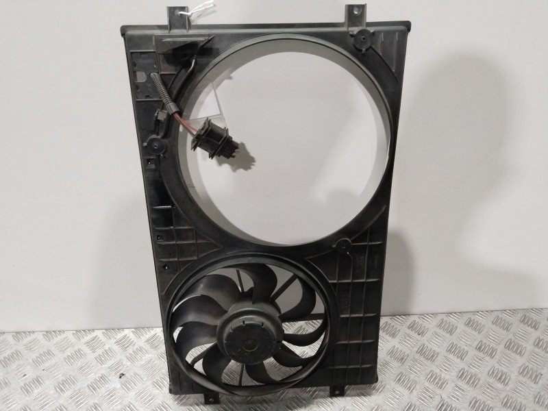 Recambio de electroventilador para seat leon (1m1) 1.6 16 v referencia OEM IAM 1J0121207T  