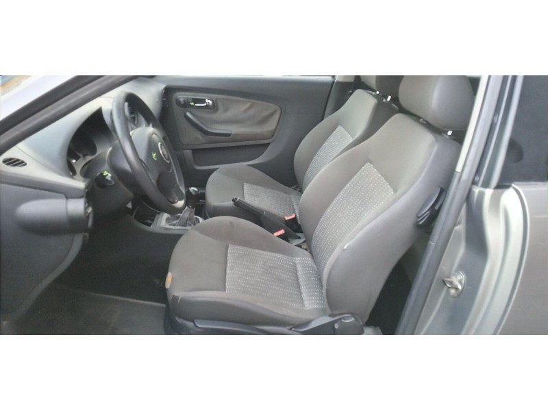 seat ibiza iii (6l1) del año 2004