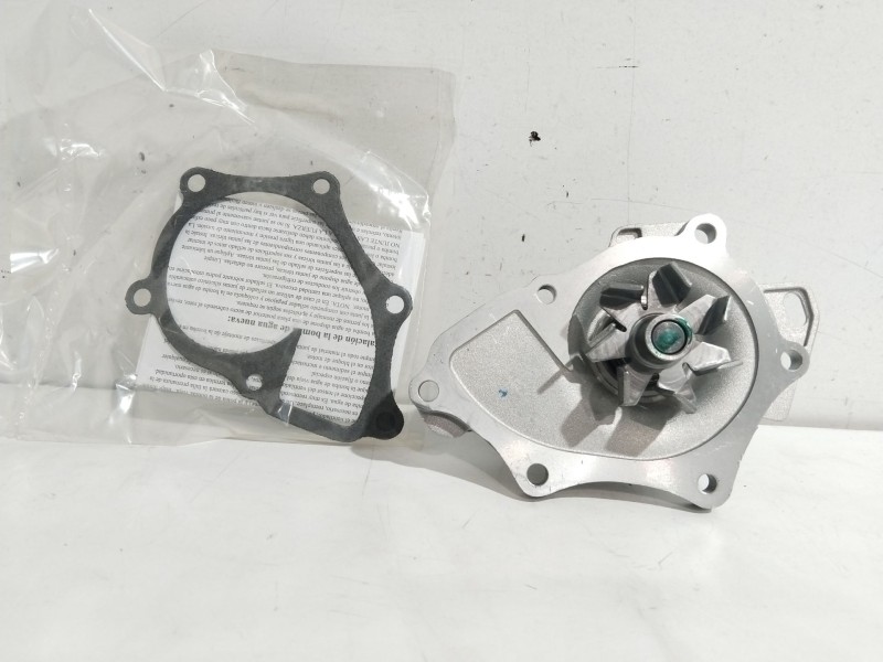 Recambio de bomba agua para toyota avensis (_t25_) 2.0 (azt250_) referencia OEM IAM 1623110380  