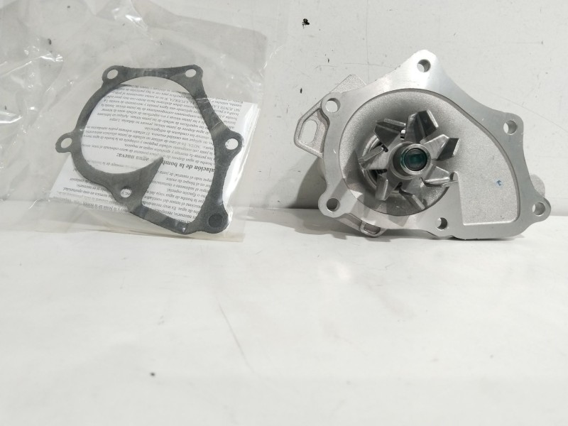 Recambio de bomba agua para toyota avensis (_t25_) 2.0 (azt250_) referencia OEM IAM 1623110380  