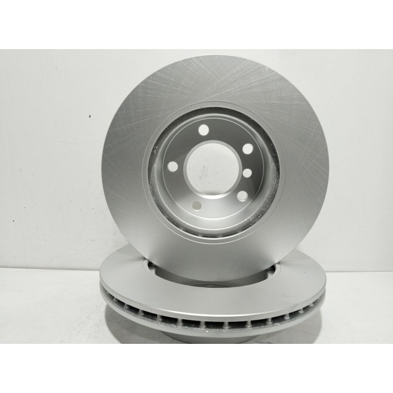 Recambio de juego discos delanteros para bmw 1 (e81) 118 d referencia OEM IAM 562317JC  