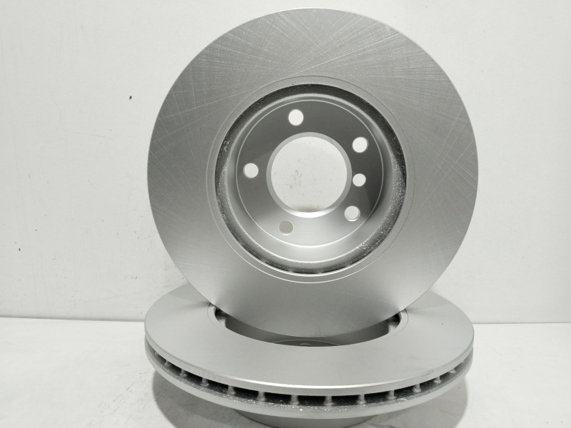 Recambio de juego discos delanteros para bmw 1 (e81) 118 d referencia OEM IAM 562317JC   Recambio de juego discos delanteros para bmw 1 (e81) 118 d referencia OEM IAM 562317JC