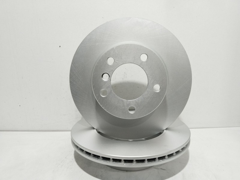 Recambio de juego discos delanteros para bmw 1 (e81) 118 d referencia OEM IAM 562317JC   Recambio de juego discos delanteros para bmw 1 (e81) 118 d referencia OEM IAM 562317JC