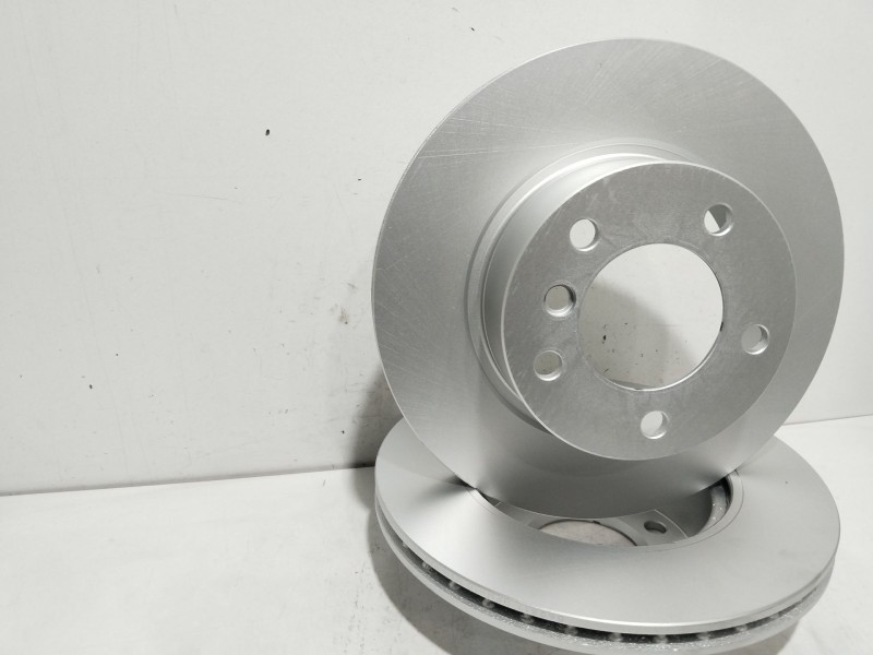 Recambio de juego discos delanteros para bmw 1 (e81) 118 d referencia OEM IAM 562317JC   Recambio de juego discos delanteros para bmw 1 (e81) 118 d referencia OEM IAM 562317JC