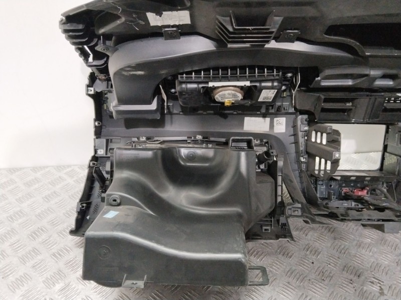 Recambio de salpicadero para seat toledo (kg3) reference referencia OEM IAM   