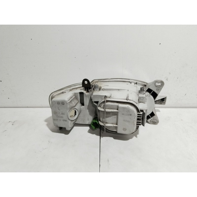 Recambio de faro izquierdo para ford escort berl./turnier clx berlina referencia OEM IAM 1076561  