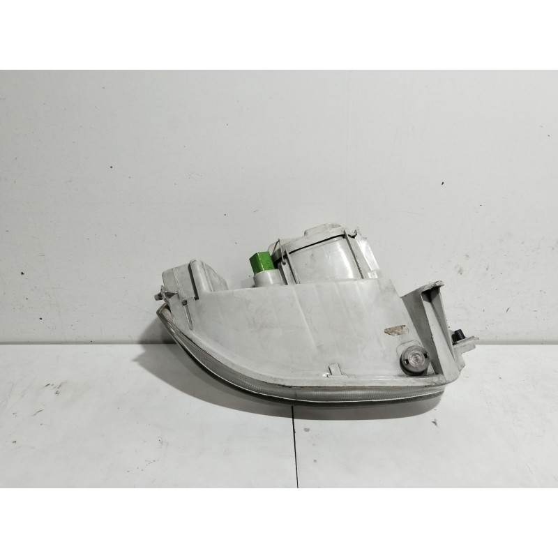 Recambio de faro izquierdo para ford escort berl./turnier clx berlina referencia OEM IAM 1076561  