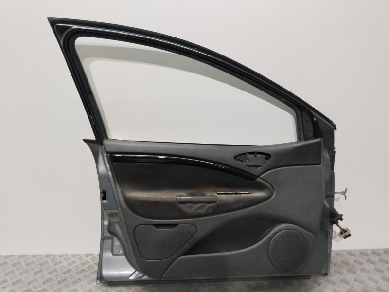 Recambio de puerta delantera izquierda para citroën c5 berlina exclusive referencia OEM IAM 9002P1 GRIS 