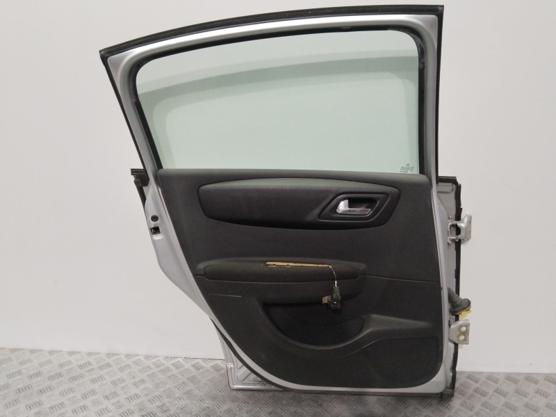 Recambio de puerta trasera izquierda para citroën c4 berlina collection referencia OEM IAM 9006H8 PLATA PLATA