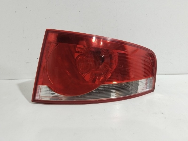 Recambio de piloto trasero derecho para seat altea xl (5p5, 5p8) 1.6 referencia OEM IAM 5P8945096A  