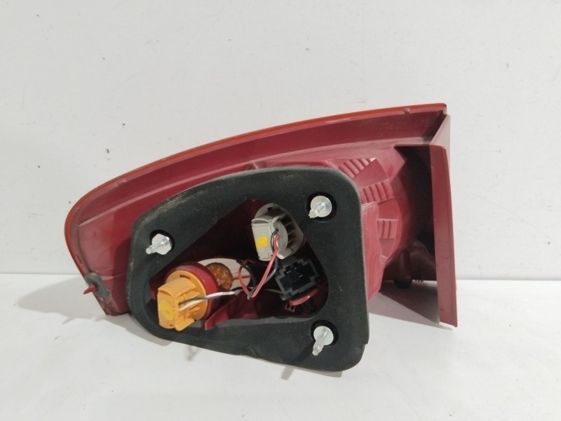 Recambio de piloto trasero derecho para seat altea xl (5p5, 5p8) 1.6 referencia OEM IAM 5P8945096A  