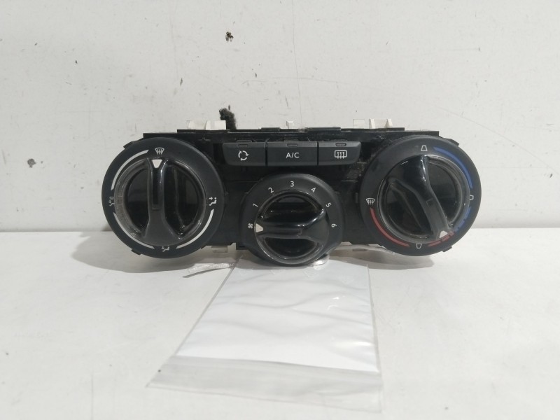 Recambio de mando calefaccion / aire acondicionado para peugeot 208 access referencia OEM IAM 96722483  