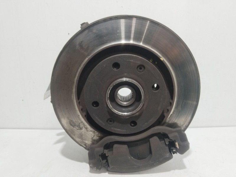 Recambio de mangueta delantera derecha para peugeot 206 hatchback (2a/c) 1.4 i referencia OEM IAM 364775  