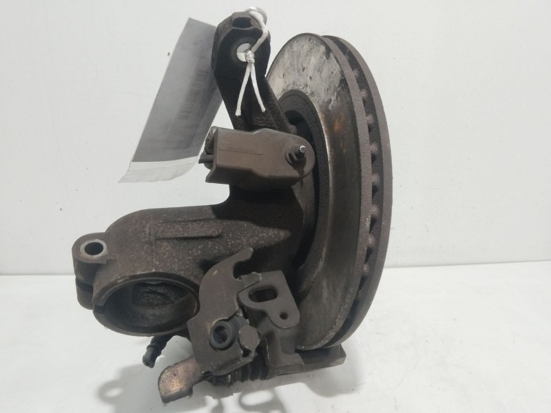 Recambio de mangueta delantera derecha para peugeot 206 hatchback (2a/c) 1.4 i referencia OEM IAM 364775  