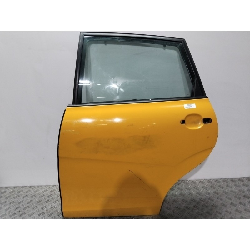 Recambio de puerta trasera izquierda para seat altea xl (5p5) reference referencia OEM IAM 5P0833055A AMARILLA 