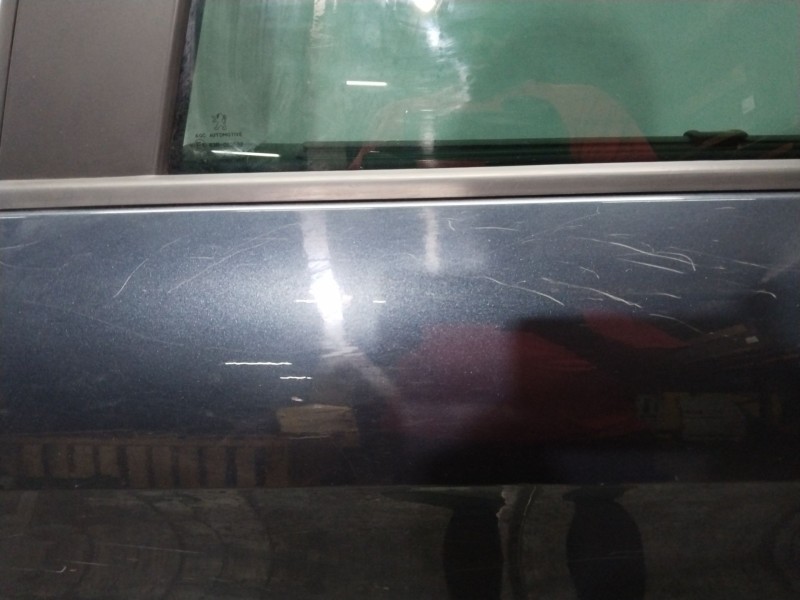 Recambio de puerta trasera izquierda para peugeot 308 sw envy referencia OEM IAM 9006L7  NEGRO