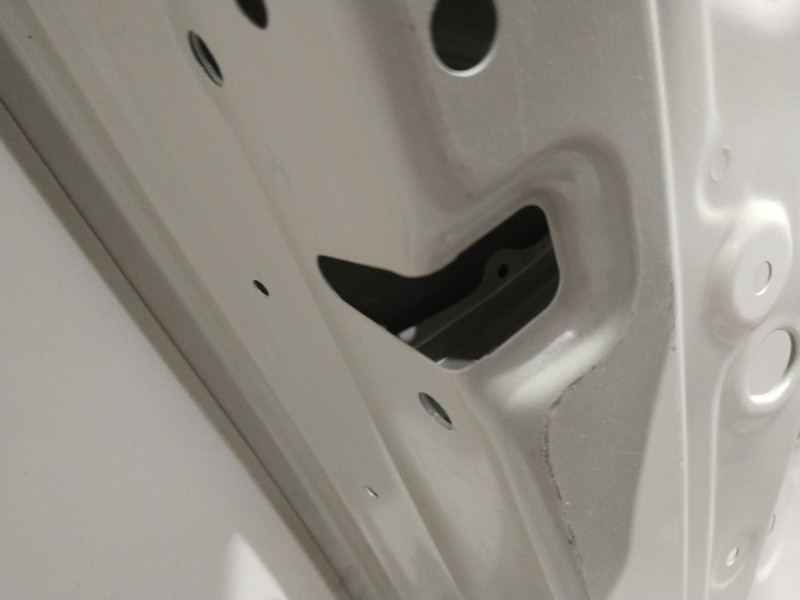 Recambio de puerta trasera izquierda para skoda octavia lim. (nx3) referencia OEM IAM  5E6833311 