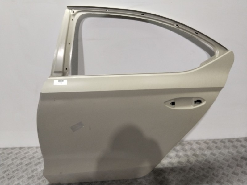 Recambio de puerta trasera izquierda para skoda octavia lim. (nx3) referencia OEM IAM  5E6833311 