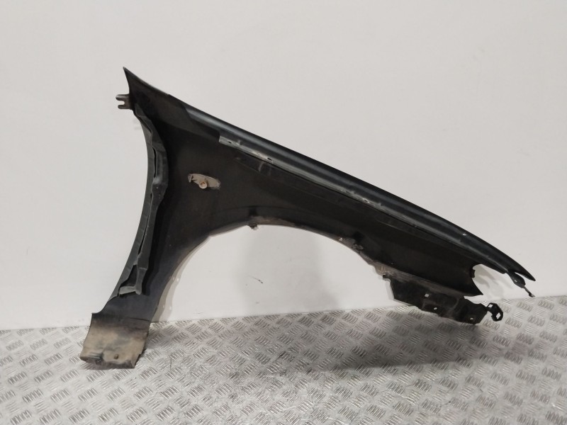 Recambio de aleta delantera izquierda para nissan almera ii hatchback (n16) 1.5 referencia OEM IAM 63101BN730  NEGRO
