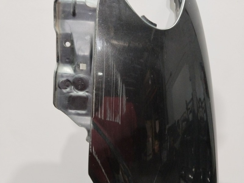 Recambio de aleta delantera izquierda para nissan almera ii hatchback (n16) 1.5 referencia OEM IAM 63101BN730  NEGRO